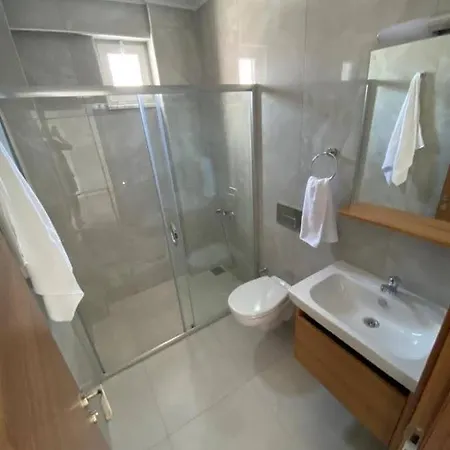 Apartament Liman Caddesinde 1+1 *