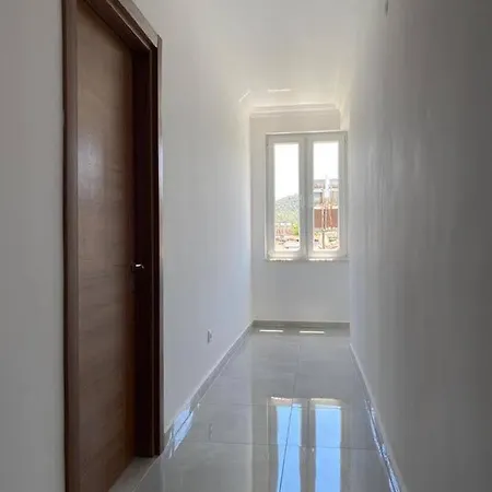 Apartment Liman Caddesinde 1+1 *